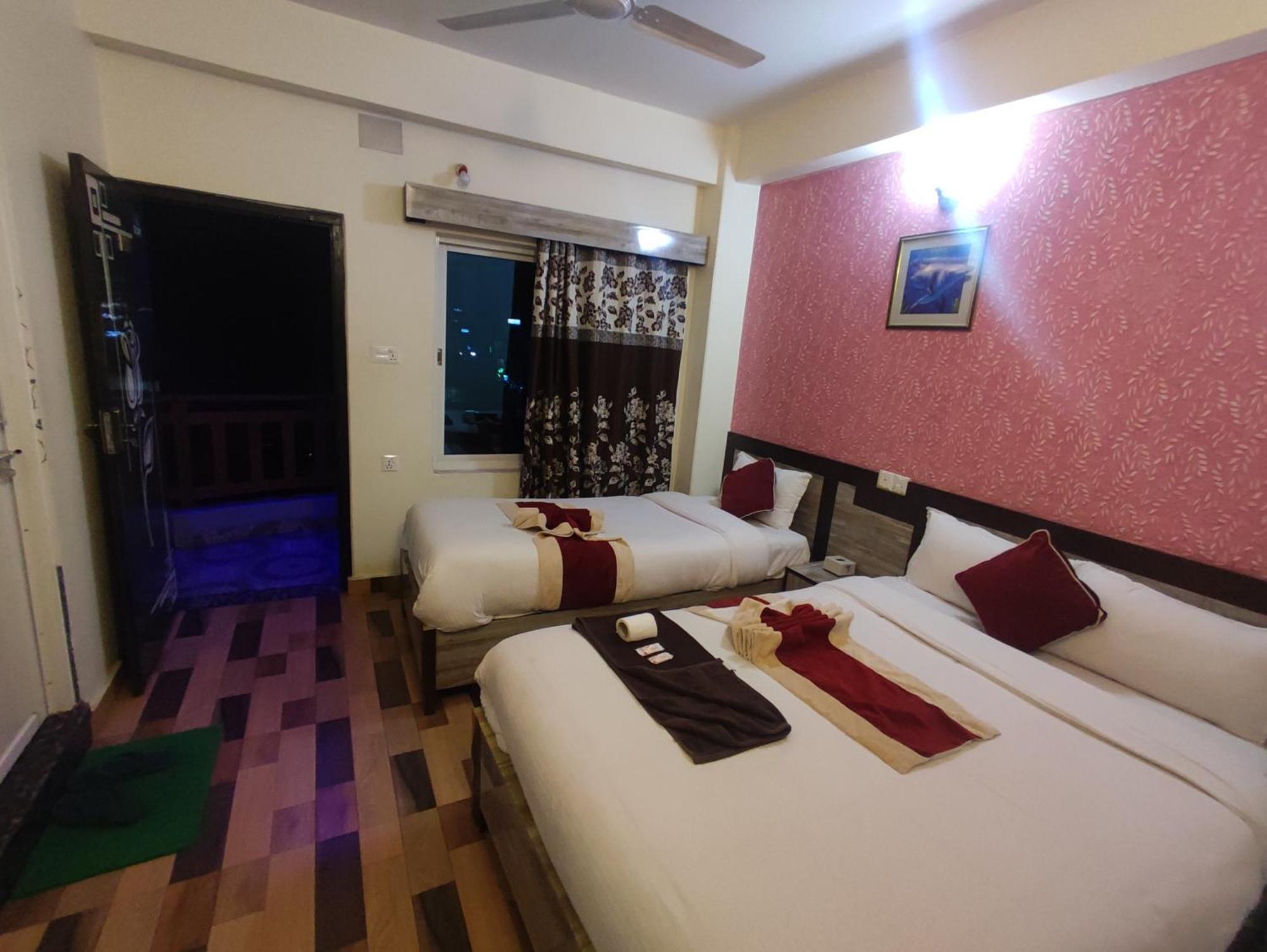 Hotel Kajiinn Pokhara Exterior photo