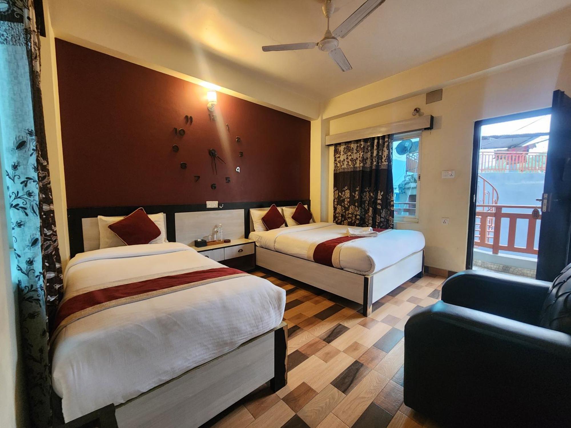 Hotel Kajiinn Pokhara Exterior photo